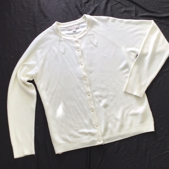 Carolyn Taylor Sweaters - Carolyn Taylor Pearl Button Cardigan Sweater XL